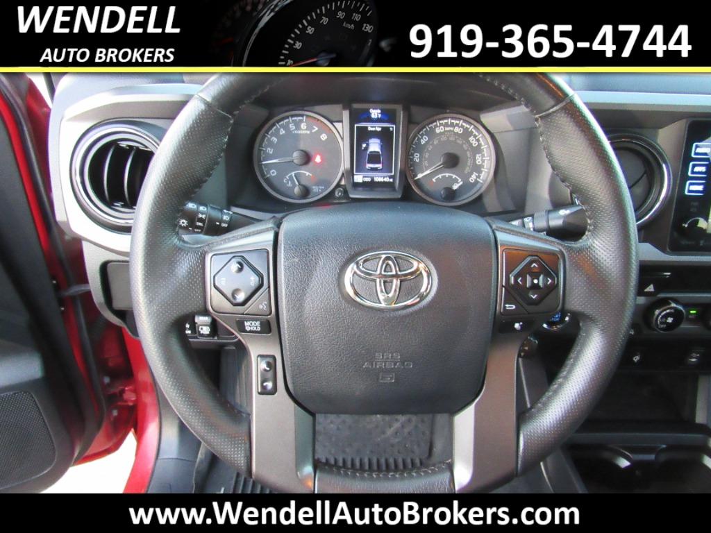 2017 Toyota Tacoma TRD Sport photo 2