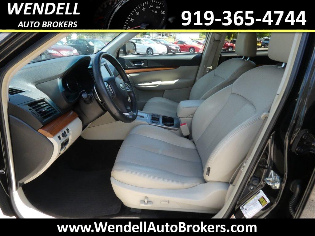 2014 Subaru Outback 2.5i Limited - Photo 13
