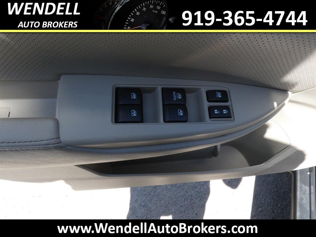 2014 Subaru Outback 2.5i Limited - Photo 12
