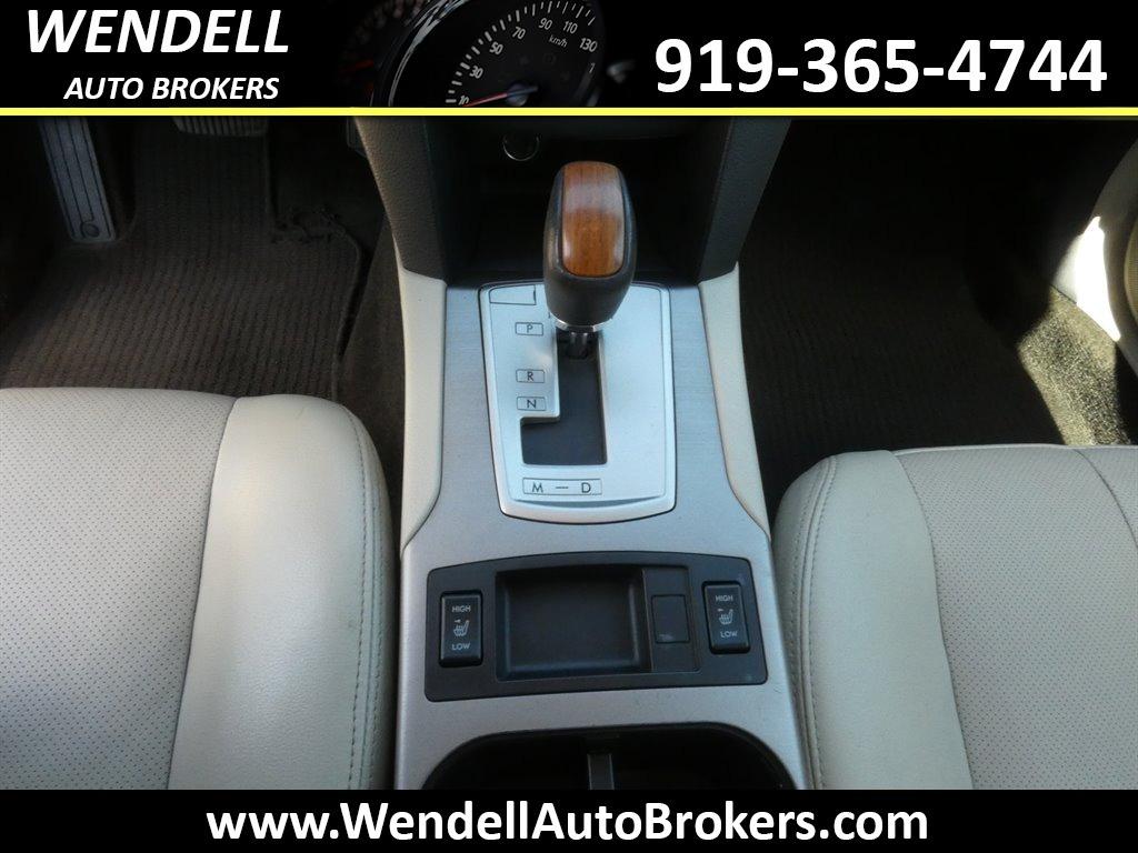 2014 Subaru Outback 2.5i Limited - Photo 22