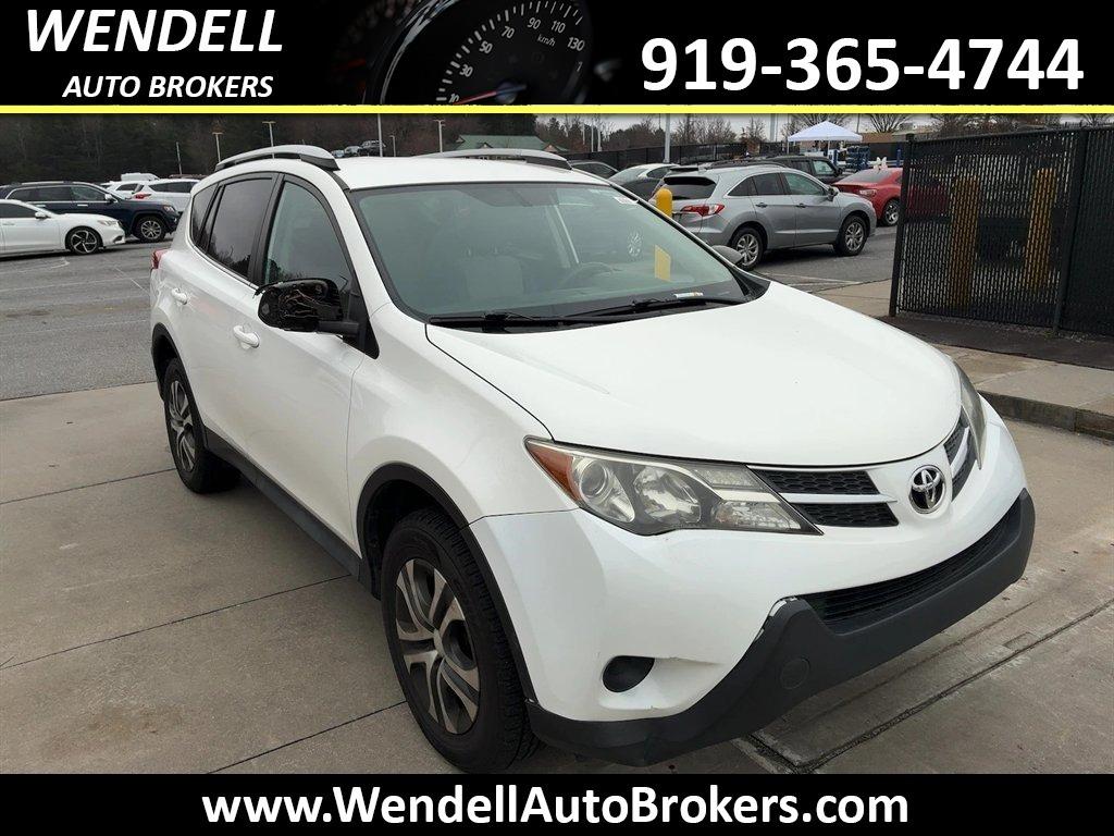 2015 Toyota RAV4 LE's photo