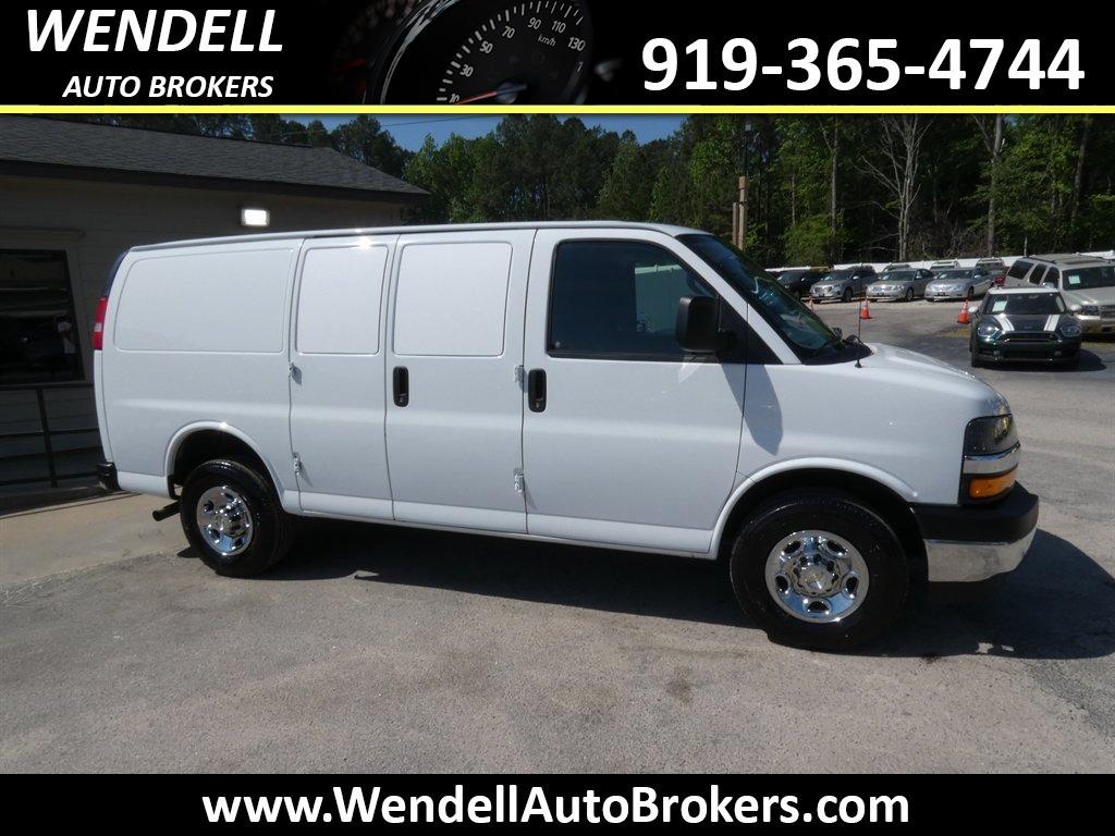 2023 Chevrolet Express 2500 Work Van HD's photo