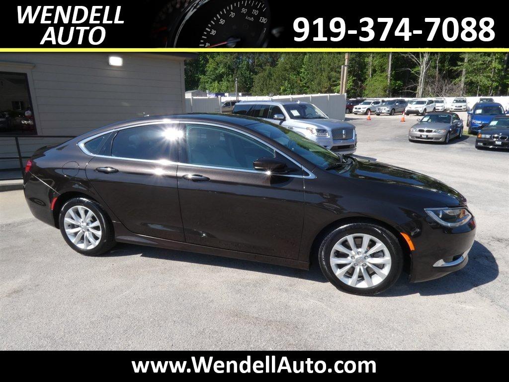 2015 Chrysler 200 C's photo
